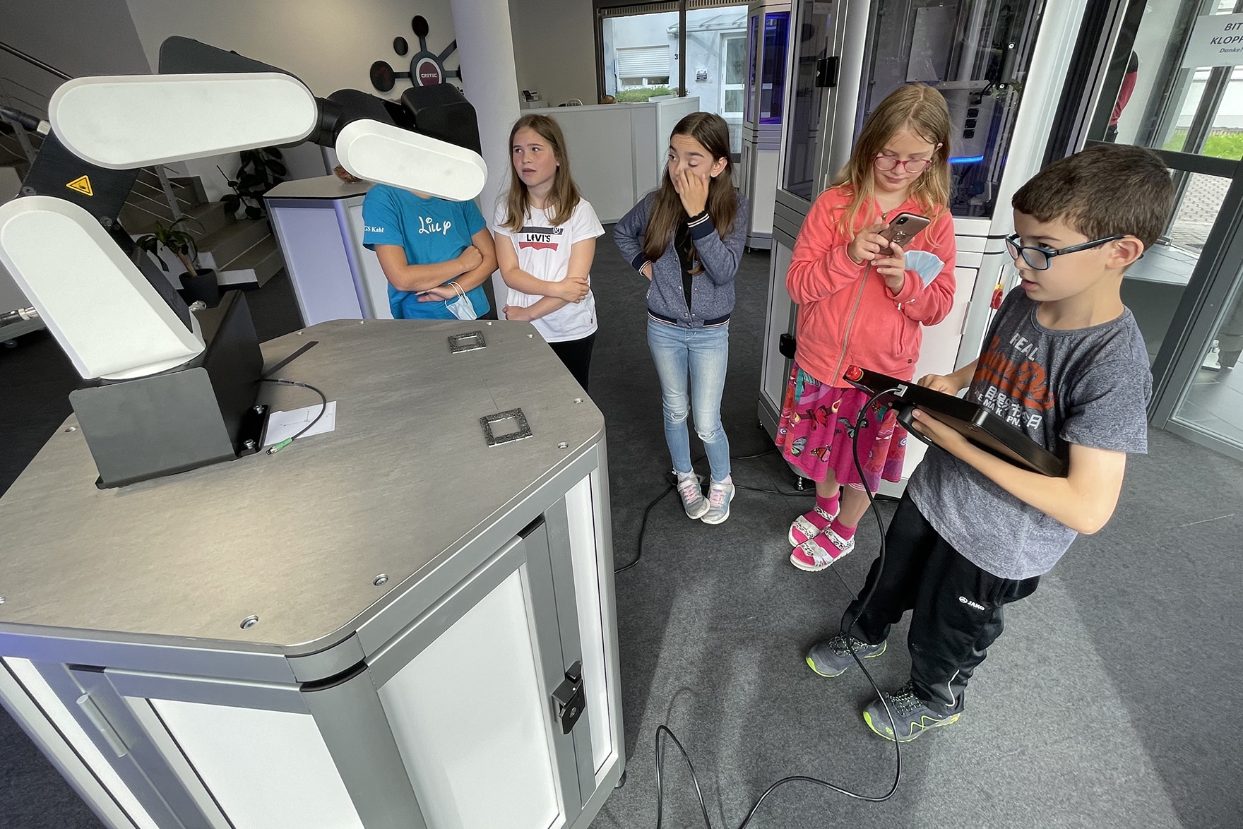 CRETEC GMBH